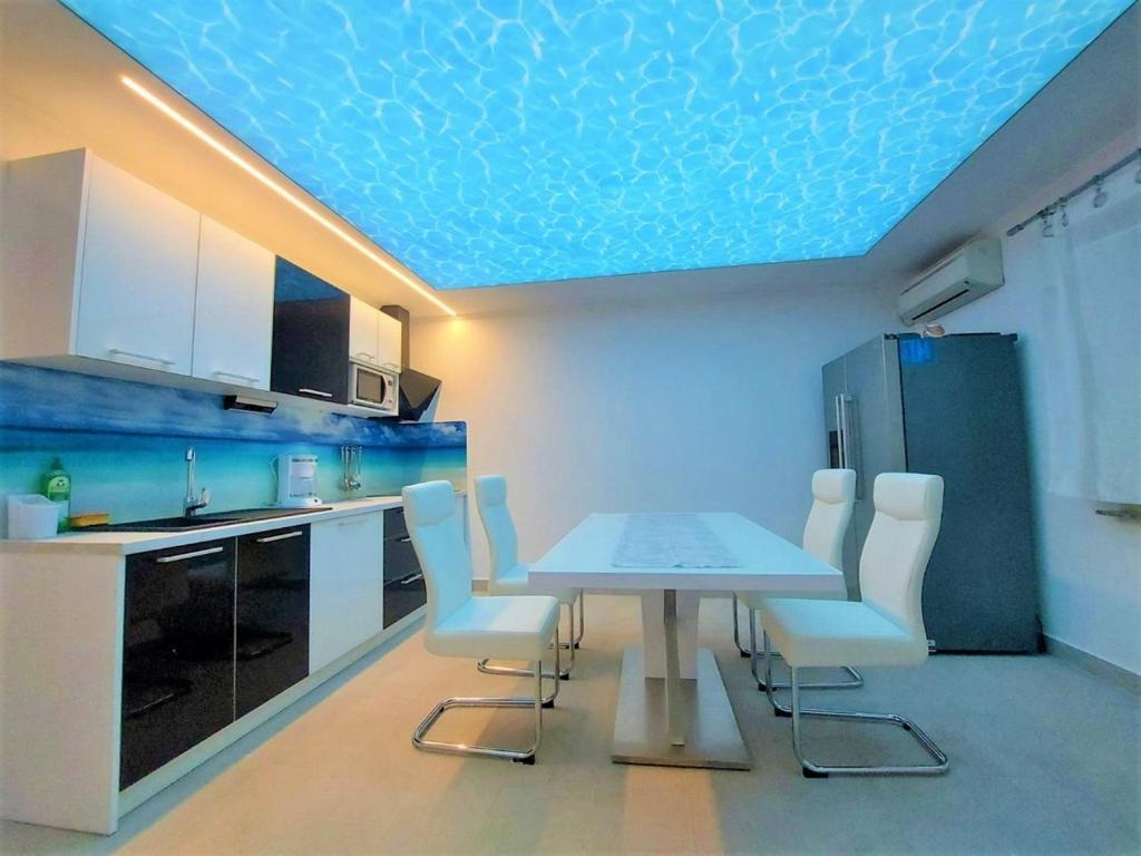 Beach Villa Baska Bagian luar foto