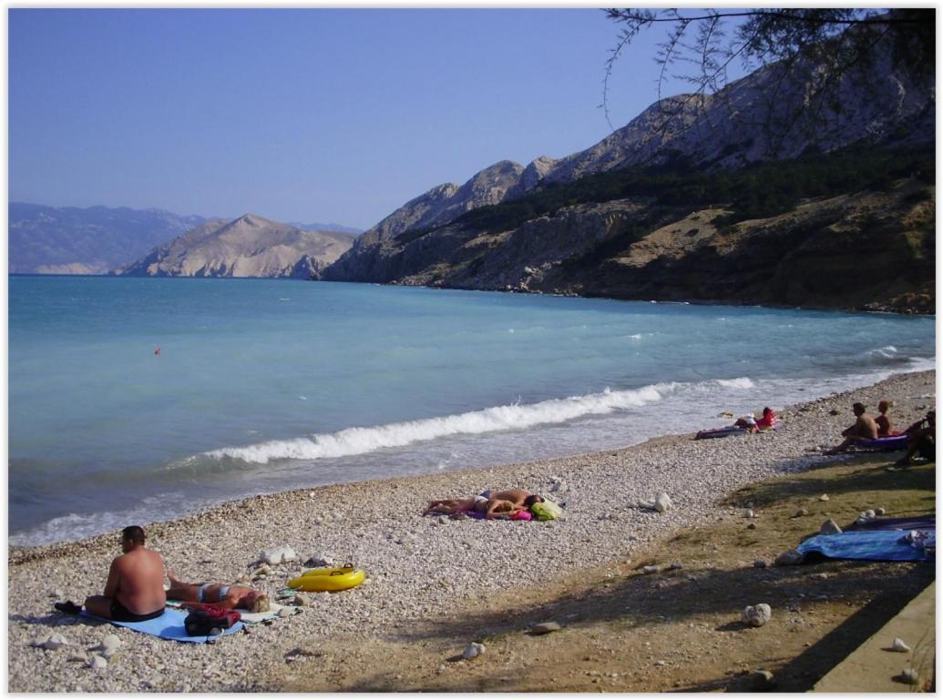 Beach Villa Baska Ruang foto