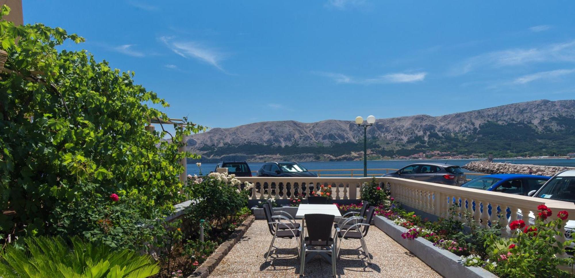 Beach Villa Baska Bagian luar foto